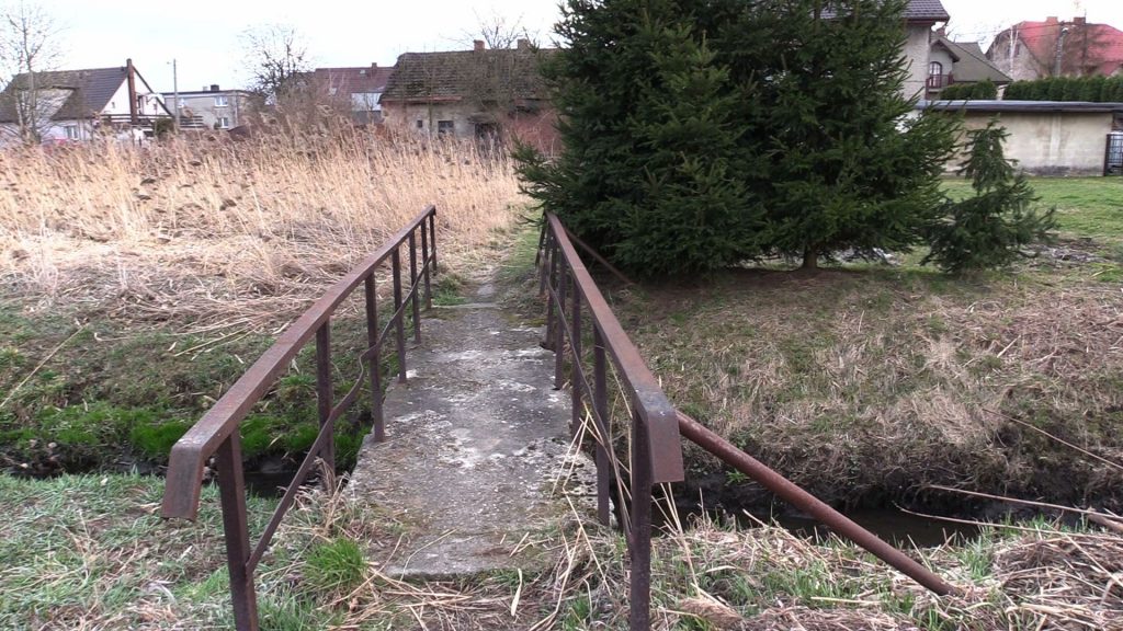 Prokuratura Okręgowa w Gliwicach prowadzi postępowanie w sprawie zwłok noworodka, które wczoraj jeden z przechodniów znalazł w rzece Ostropka w Gliwicach
