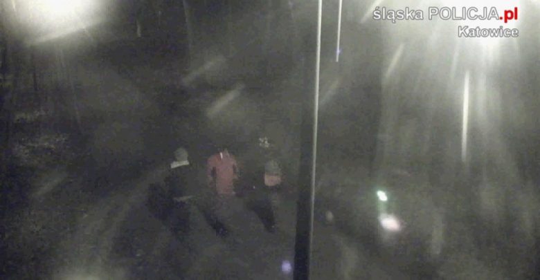 Wandale którzy sprofanowali Kalwarię w Panewnikach wciąż poszukiwani! Jest kolejne WIDEO!