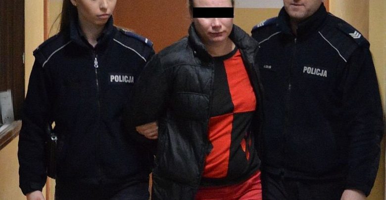Była tak pijana, że nie potrafiła nakarmić swojej miesięcznej córki. Jej partner był "lepszy" o jeden promil. Para została zatrzymana (fot. Policja Lubelska)