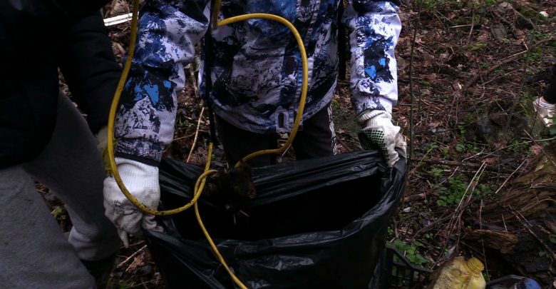 Zakasali rękawy i ostro wzięli się do sprzątania. Mieszkańcy Katowic po raz kolejny porządkowali Dolinę Kłodnicy