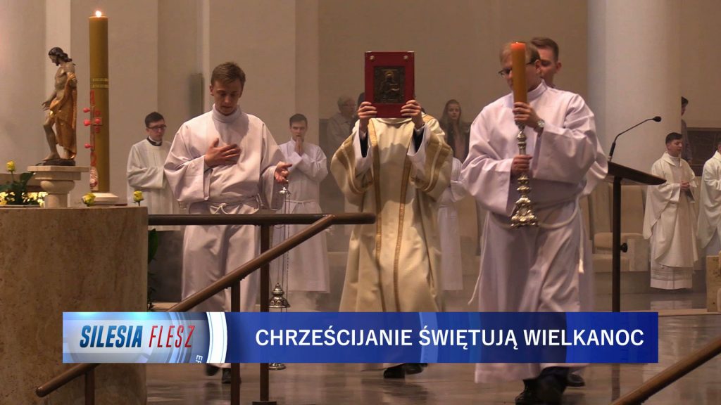 Metropolita katowicki abp Wiktor Skworc przewodniczył w Niedzielę Zmartwychwstania uroczystej sumie pontyfikalnej, którą sprawowano w katowickiej katedrze w samo południe.