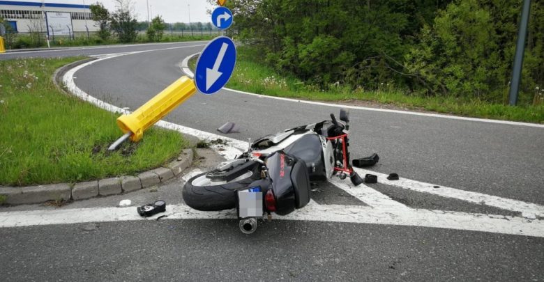 Śląskie: Ranny motocyklista uciekł z miejsca wypadku. Złapali go policjanci (fot.KPP Bieruń)