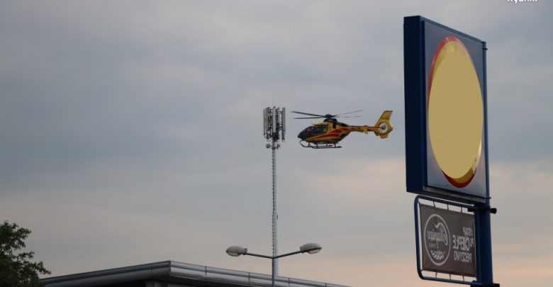 Wybuch gazu w Rybniku! Poparzoną młoda kobioetę zabrał helikopter LPR (fot. KMP Rybnik)