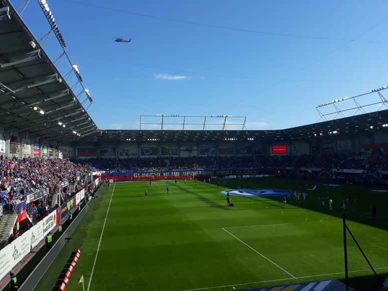 Stadion Piasta Gliwice przy Okrzei 20 wypełniony dzisiaj do ostatniego miejsca!