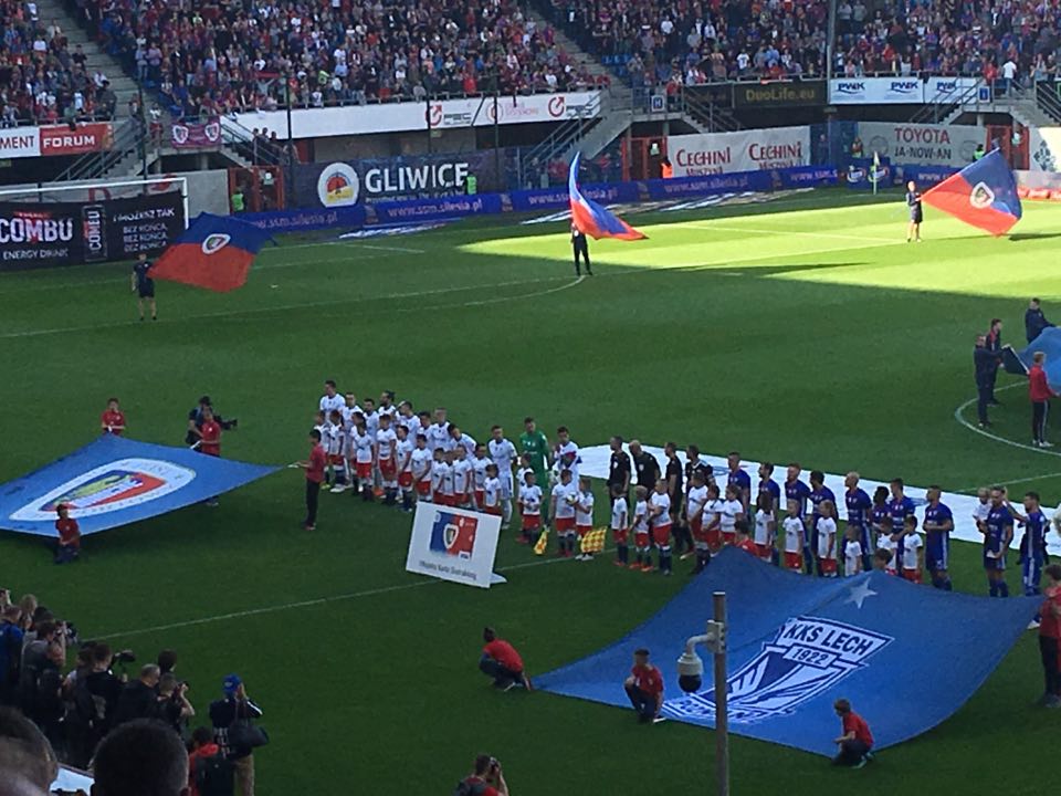 Mecz Piasta Gliwice z Lechem Poznań oklaskuje dzisiaj komplet kibiców. Bilety na Okrzei 20 wyprzedano już kilka dni temu!