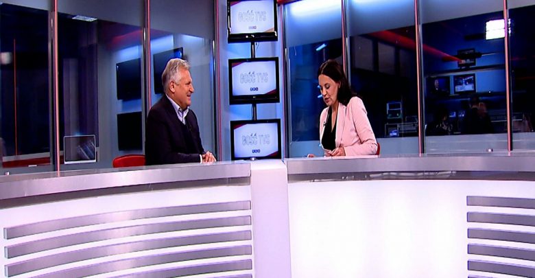 Jak patrzymy na Unię Europejską w przededniu wyborów do Parlamentu Europejskiego i jak Unia Europejska patrzy na nas? Czy nadal jesteśmy takimi euro-entuzjastami jak 15 lat temu? Czy po stronie polskiego członkostwa w europejskiej wspólnocie są same plusy? Na te i na wiele innych pytań odpowiada w programie Gość TVS były Prezydent RP, Aleksander Kwaśniewski