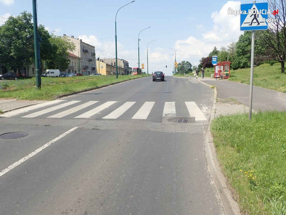Śmiertelny wypadek na Alei Kołłątaja w Będzinie. Pod kołami samochodu zginęła 83-letnia kobieta (fot.KPP Będzin)