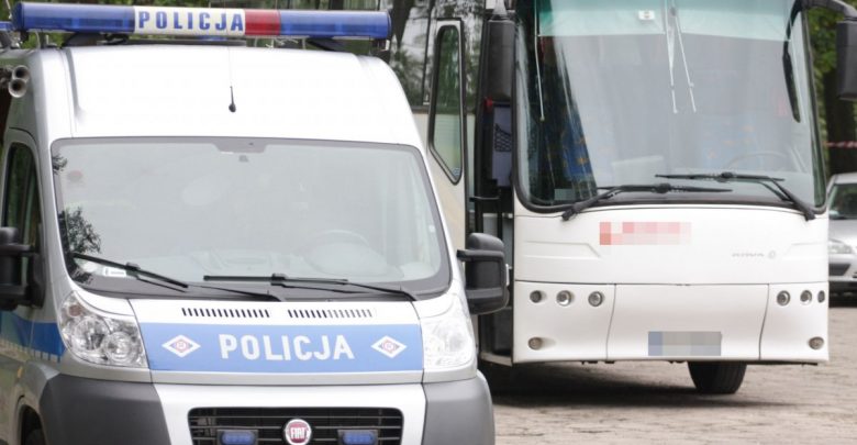 Twoje dziecko wyjeżdża na obóz, kolonię? Zgłoś do kontroli jego autokar (fot.Policja Lubelska)