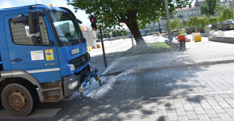 Częstochowa: Jak miasto radzi sobie z upałami? Polewaczką! (fot.mat.prasowe)