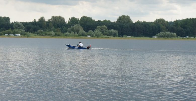 Dramat w Poraju! Wywróciła się żaglówka, dwie osoby poszły pod wodę! Fot. arch.
