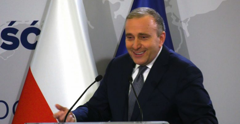 Kampania rozpoczęta. Platforma Obywatelska obiecuje podwyżkę minimalnej płacy o 600 zł