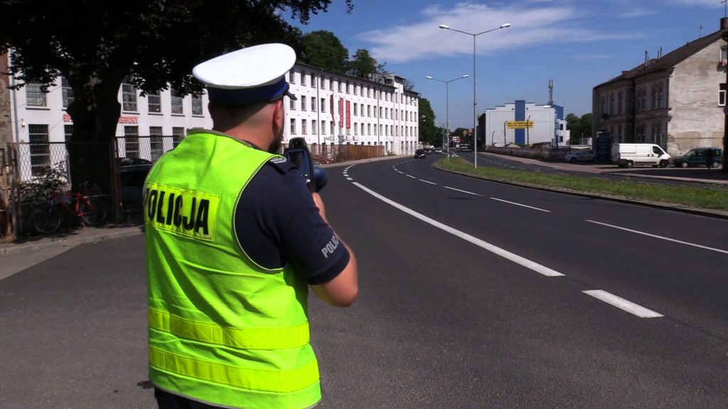 W Bielsku-Białej ksiądz, a w Katowicach rajdowy mistrz Polski. Kajetan Kajetanowicz zwracał uwagę kierowcom na obowiązek zapinania pasów bezpieczeństwa