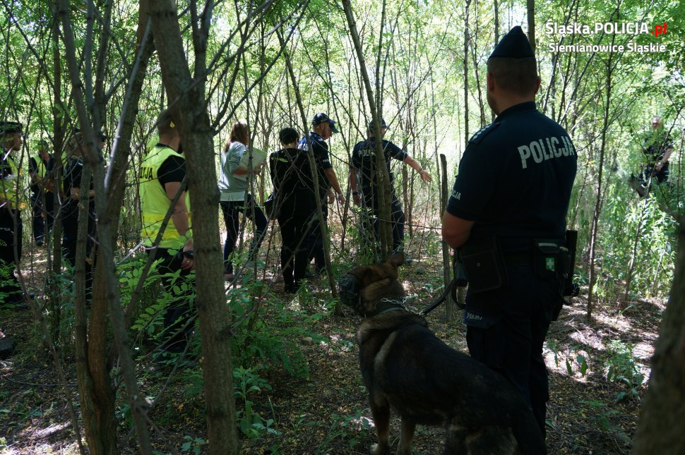 Morderstwo w Siemianowicach Śląskich: Wstrząsające ZDJĘCIA i WIDEO z wizji lokalnej (fot.Policja Śląska)