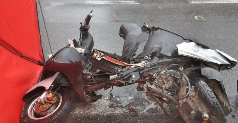 Tragiczny wypadek w Tarnowskich Górach. Motorowerzystka zderzyła się z ciężarówką (fot.KPP Tarnowskie Góry)