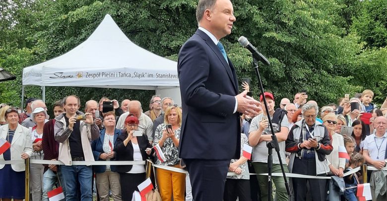 Andrzej Duda w Chorzowie: Wielka defilada 15 sierpnia w Katowicach upamiętni Powstania Śląskie! (fot.facebook/Jarosław Wieczorek - Wojewoda Śląski)