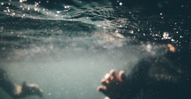 Kąpali się mimo czerwonej flagi. Nie żyją dwie osoby. Fot. pixabay.com