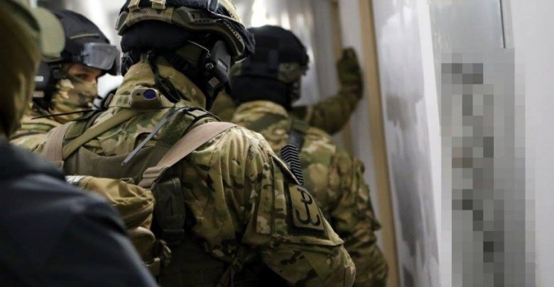 Może wydawać się to nieprawdopodobne, ale policjanci przypuszczają, że 27-letni ojciec może stać za śmiercią swojego 5-miesięcznego synka (fot.policja)
