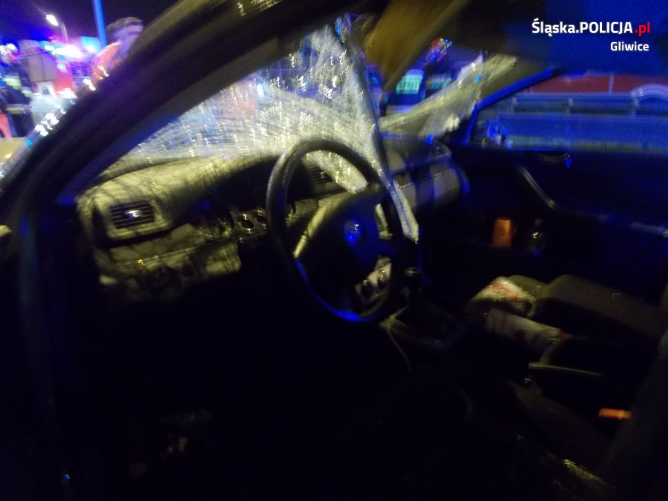 Wypadek, w którym zginął policjant miał miejsce w piątek, 13 września około godziny 23.00 na autostradzie A4 w Gliwicach (fot.KMP Gliwice)