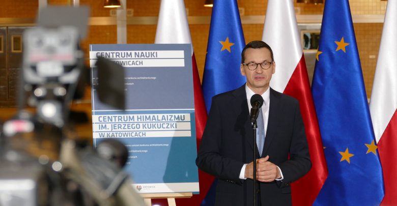 Premier Mateusz Morawiecki zawiesza udział w kampanii do pogrzebu ojca