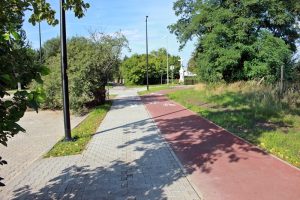 Zakończyła się budowa ścieżki rowerowej i chodnika, które połączyły ulice Narcyzów i Chryzantem w Rudzie Śląskiej – Rudzie