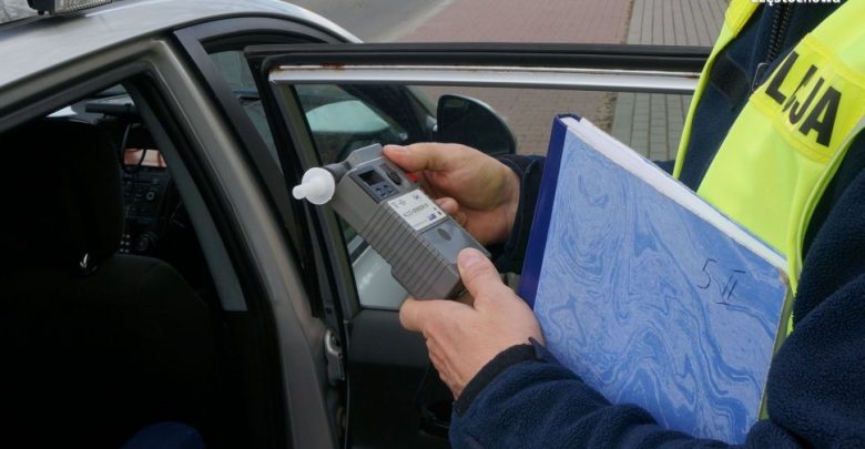 Jechał po pijaku. Straci auto/fot.poglądowe