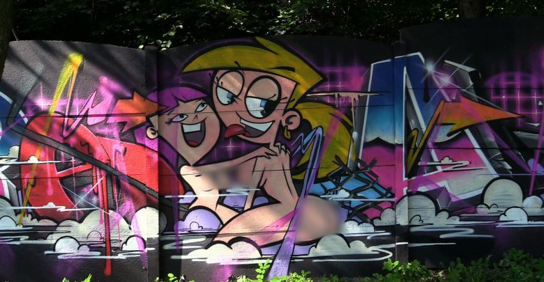 Rybnik: Zagadkowe graffiti z golizną zniknęło. Tak samo tajemniczo, jak się pojawiło