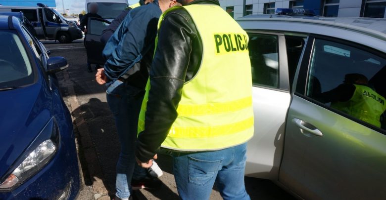 Porwanie 34-latka z Jaworzna! Mężczyzna mógł stracić miliony! Życie i majątek uratowała policja i aplikacja (fot.policja)