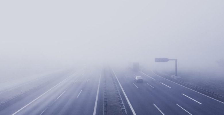 Gęsta mgła w woj. śląskim! Miejscami widoczność ograniczona do 50 metrów