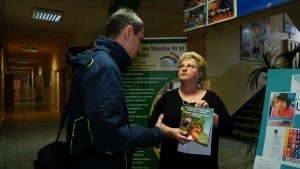 W Jaworznie ze smogiem walczy Super-chomik. Komiksowy bohater edukuje dzieci, w jaki sposób należy dbać o środowisko