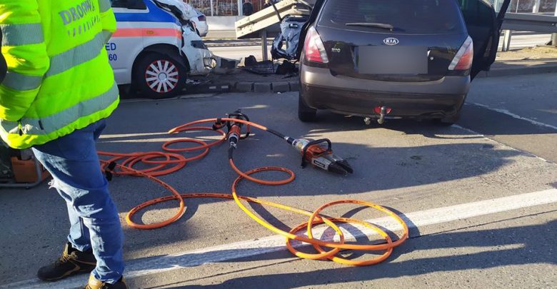 PILNE: poważna kolizja z udziałem karetki. DK1 zablokowana. Fot. FB/Będzin112
