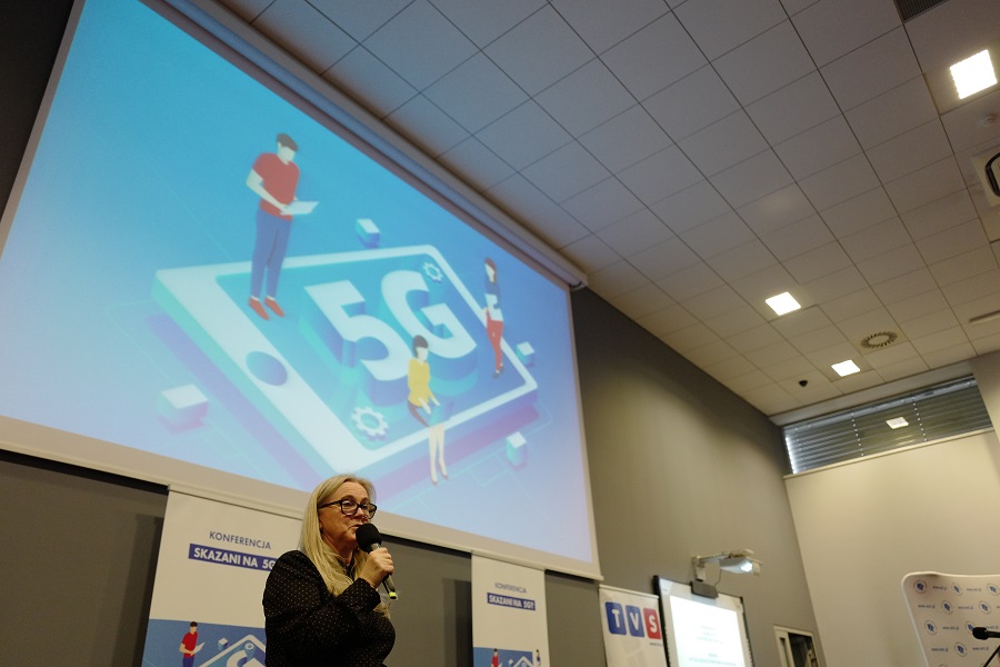 W trakcie konferencji mówiono między innymi o aspektach prawnych 5G, czy zastosowaniu sieci w medycynie
