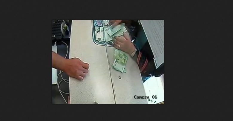 Śląskie: Kobieta i 1000 euro z kantoru wyparowało! Policja wrzuca WIDEO i czeka na informacje