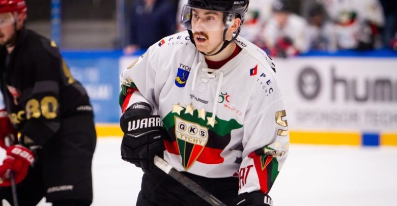 Zawodnicy GKS Tychy zapuszczają wąsy - wszystko w ramach akcji MOVEMBER. (fot.GKS Tychy)