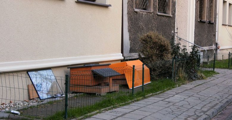 Katowice: Miasto i spółdzielnia mieszkaniowa idą na wojnę o domki dla kotów!