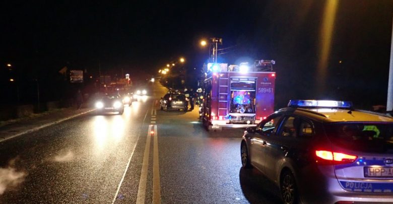 Śląskie: 65-latek wbiegł wprost pod nadjeżdżający samochód (fot.Śląska Policja)