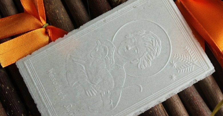 Episkopat: "Wigilijny opłatek to nie jest zwykły towar, powinien być pobłogosławiony" (fot.poglądowe/www.pixabay.com)