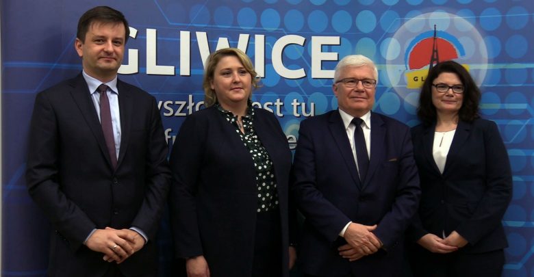 Władze Gliwic już w komplecie. Prezydent Adam Neumann przedstawił swoich zastępców