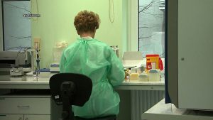 Rośnie liczba osób monitorowanych w związku z możliwością zarażenia się koronawirusem. W województwie śląskim to już 78 osoby.