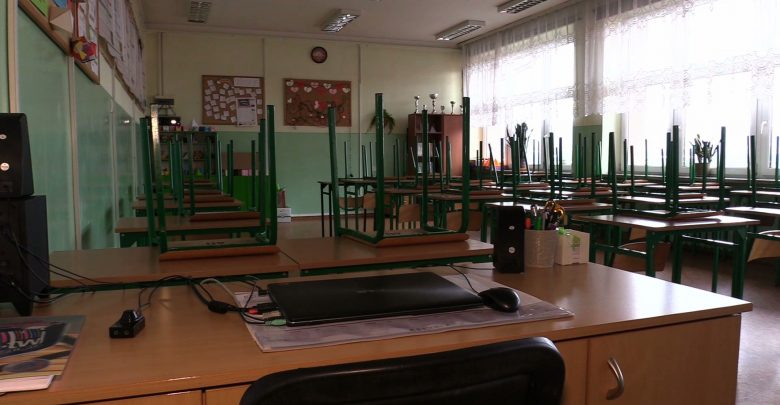 Bielsko-Biała: zajęcia w szkole odwołane! To przez podejrzenie koronawirusa u nauczycielki