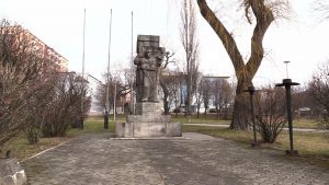IPN likwiduje pomnik w Jaworznie bo promuje komunizm. Na pomniku data 1846...