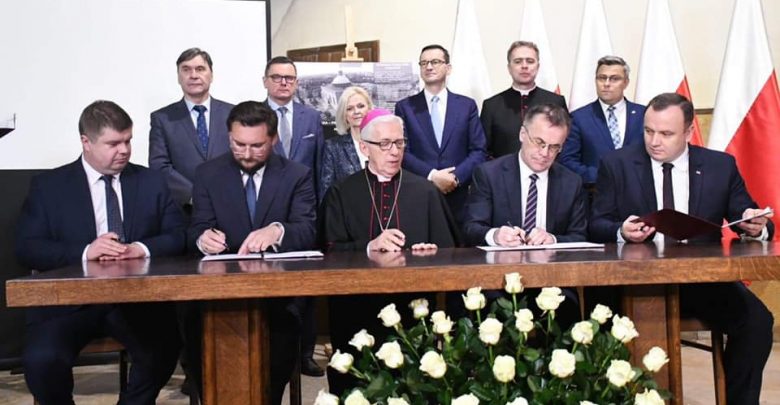 Panteon Górnośląski powstaje w Katowicach. Premier Morawiecki przyjechał na podpisanie umowy (fot.slaskie.pl)