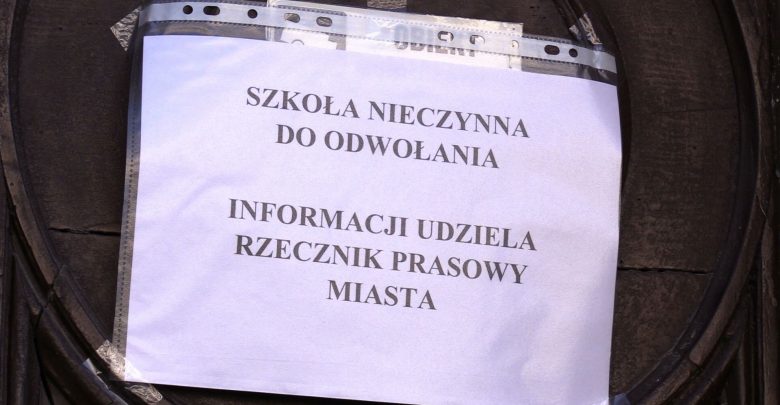Koronawirus. Wszystkie informacje dotyczące dodatkowego zasiłku opiekuńczego