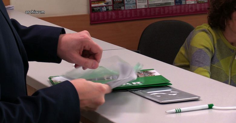 Koronawirus kontra kierowcy! Co z rejestracją samochodów i z wydawaniem dowodów i tablic?