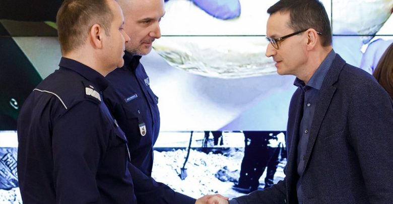 Policjanci CBŚP udaremnili rekordowy przemy heroiny. Premier: "to kolejny wielki sukces polskich służb" (fot.premier.gov.pl)