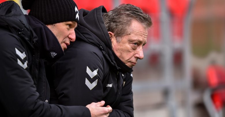 Za klęskę 1-5 zapłacił głową. Ryszard Tarasiewicz nie jest już trenerem GKS Tychy foto: GKS Tychy/facebook