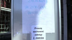 Wraca normalność? Urzędy miast rozszerzają działalność. I od razu robi się tłum!