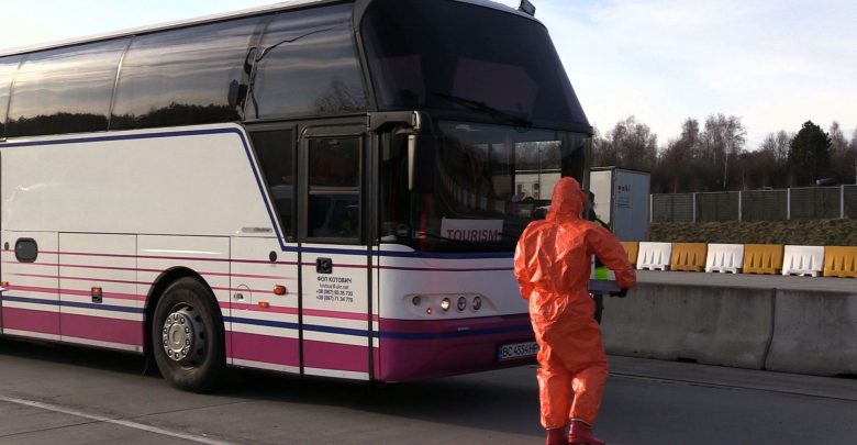 Nowe zasady po przekroczeniu granicy. Nie wszyscy pójdą na kwarantannę