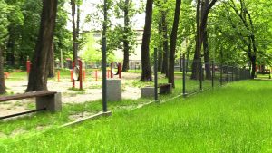 Katowice: Ktoś ukradł ogrodzenie z wybiegu dla psów!