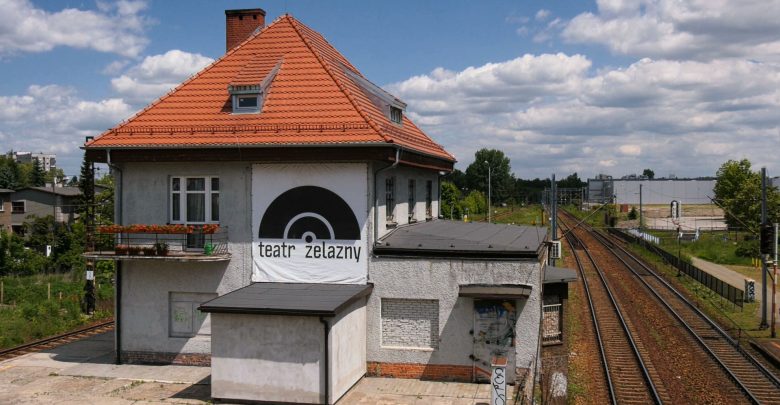 Warzywniak ratuje aktorów z Katowic! Inaczej Teatr Żelazny utonąłby przez koronawirus w długach!