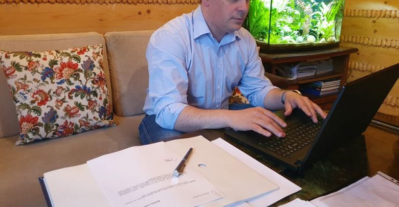 Burmistrz Wisły zakażony koronawirusem! Tomasz Bujok pracuje z domu